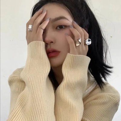 时尚大师圣罗兰